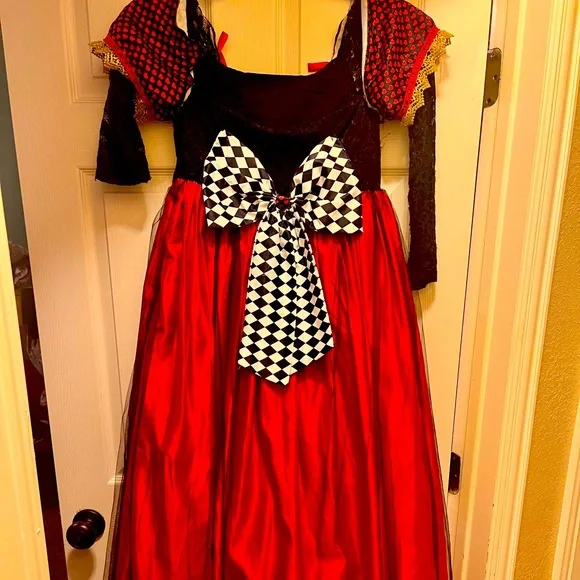 Trish Scully Costumes Trisha Scully Girls Sz416 Queen Of